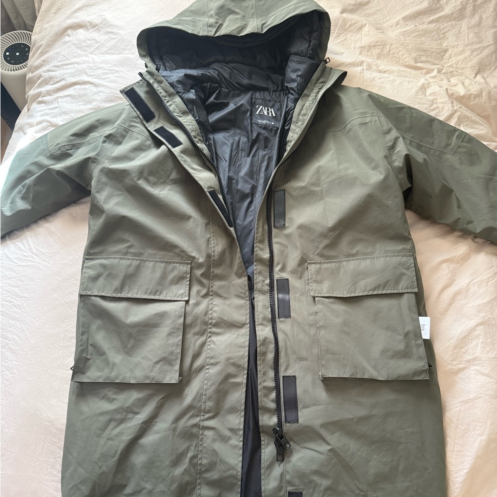 Zara Women’s or Men's Olive Raincoat with Puffer Jacket Insert- 2 in 1